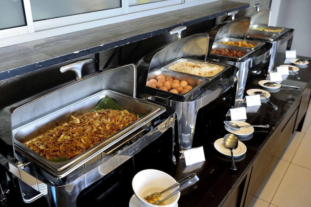 Oceania Hotel Kota Kinabalu Eksteriør bilde