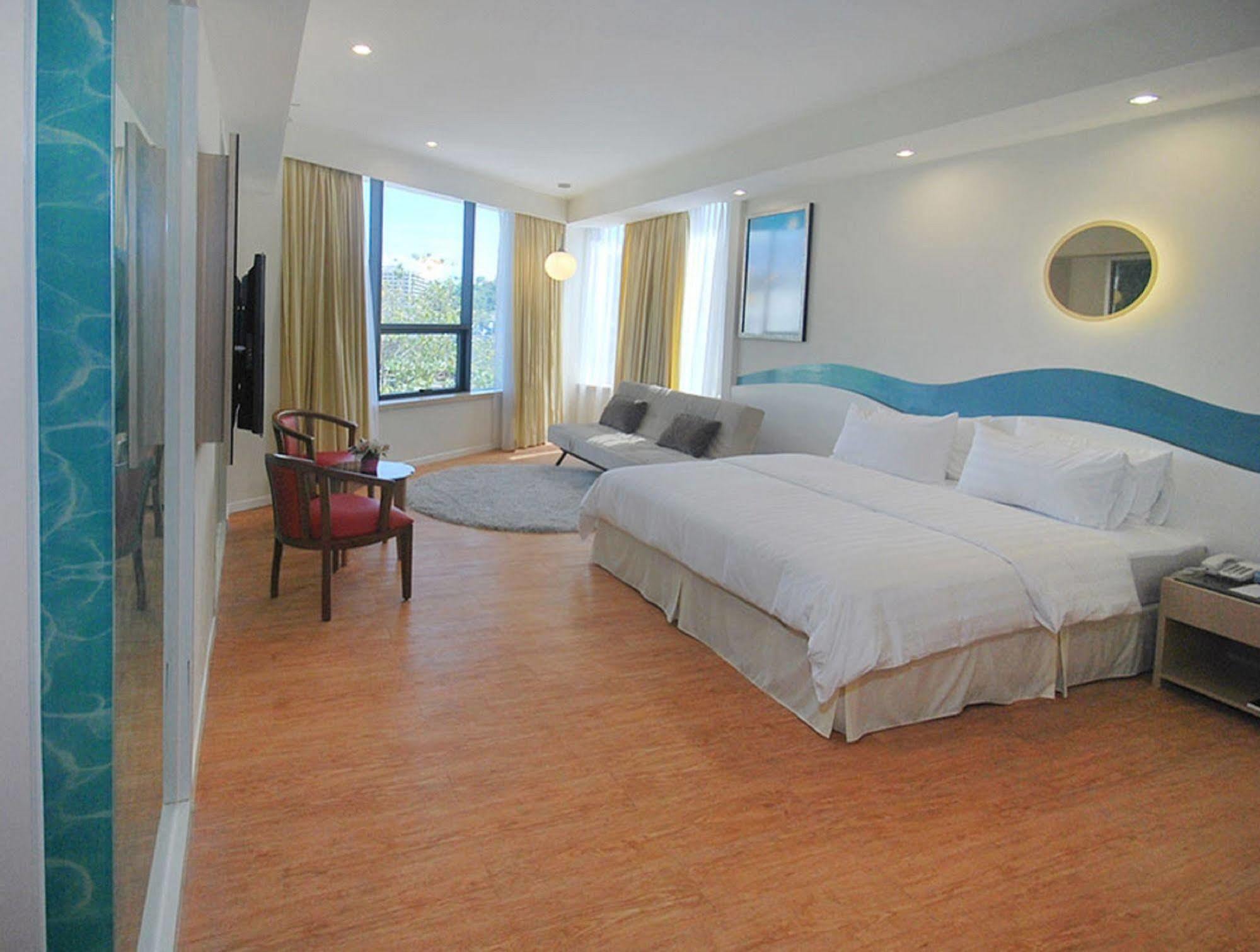 Oceania Hotel Kota Kinabalu Eksteriør bilde